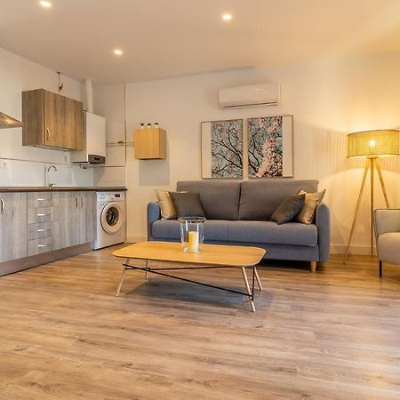 Apartamentos El Patio Plaza Santa Clara Caces المظهر الخارجي الصورة