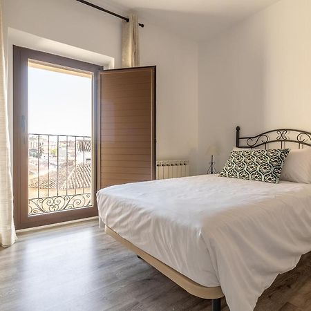 Apartamentos El Patio Plaza Santa Clara Caces المظهر الخارجي الصورة
