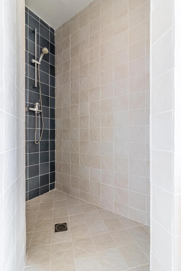 Apartamentos El Patio Plaza Santa Clara Caces المظهر الخارجي الصورة